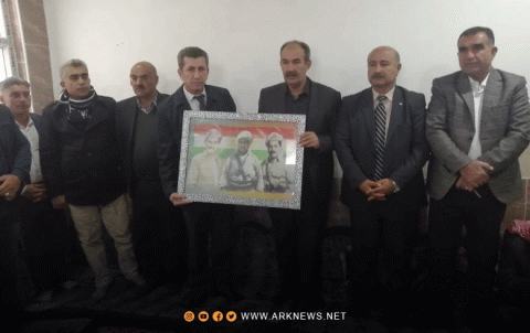 وفد من منظمة روج للـ PDK-S يزور منزل الشهيد نصر الدين برهك