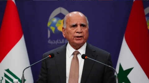 وزير الخارجية العراقية: بغداد تسعى إلى دعم دمشق ومساندتها بما يخدم استقرارها وزير الخارجية العراقية: بغداد تسعى إلى دعم دمشق ومساندتها بما يخدم استقرارها