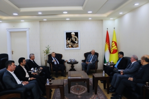 وفد من قيادة الـ PDK-S يلتقي القيادي علي عوني ويناقش التطورات السياسية في سوريا والتحديات التي تواجه الكورد