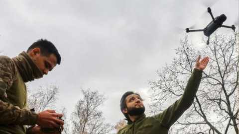 موسكو: أسقطنا 98 مسيرة أوكرانية... وكييف تندد باستهداف منشآت الطاقة