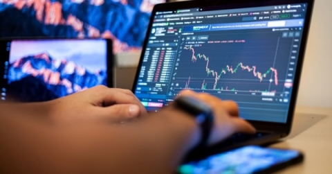 الأخبار الاقتصادية في مواجهة الخوف   الأخبار الاقتصادية في مواجهة الخوف