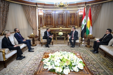 مسرور بارزاني يستقبل المدير السابق لوكالة الاستخبارات الأمريكية