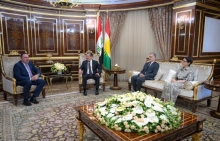 مسرور بارزاني يلتقي القنصل العام التشيكي كارل كورتانيك